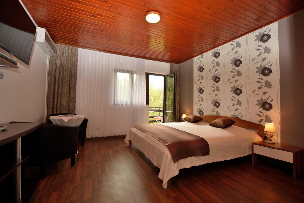 Plitvice Pansion Lovric Otel Plitvička Jezera Oda fotoğraf